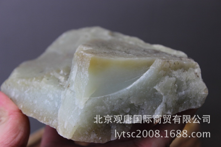 1.09公斤糖白镯子料