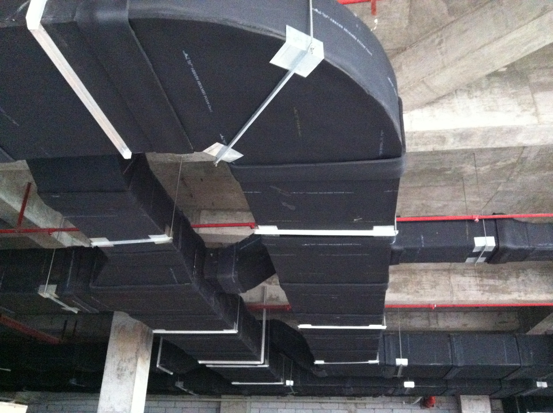 橡塑保温材料管道保温施工注意事项