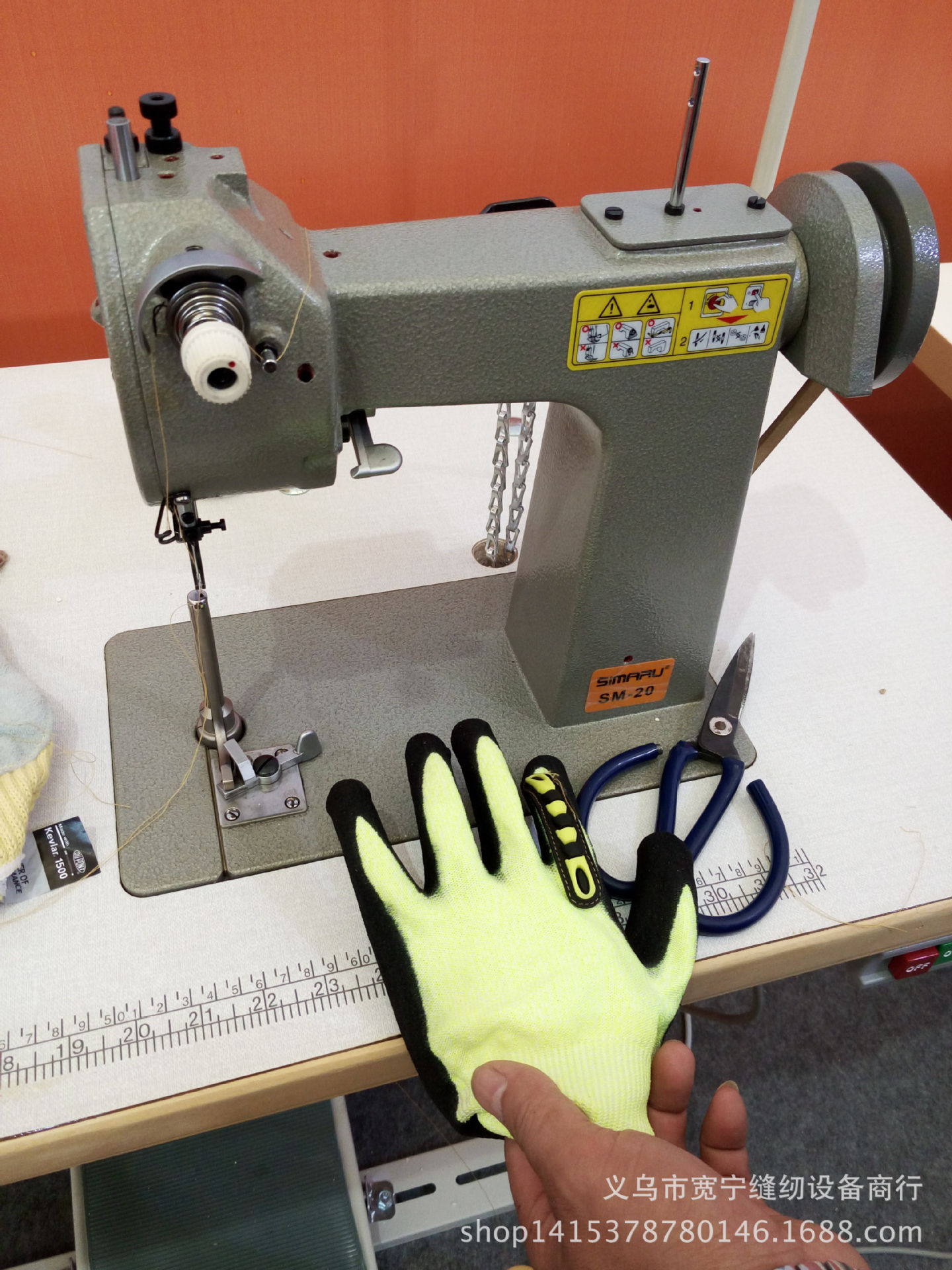 供应特细筒立柱缝纫机 手套专用贴皮机 镶皮手套机单针双线