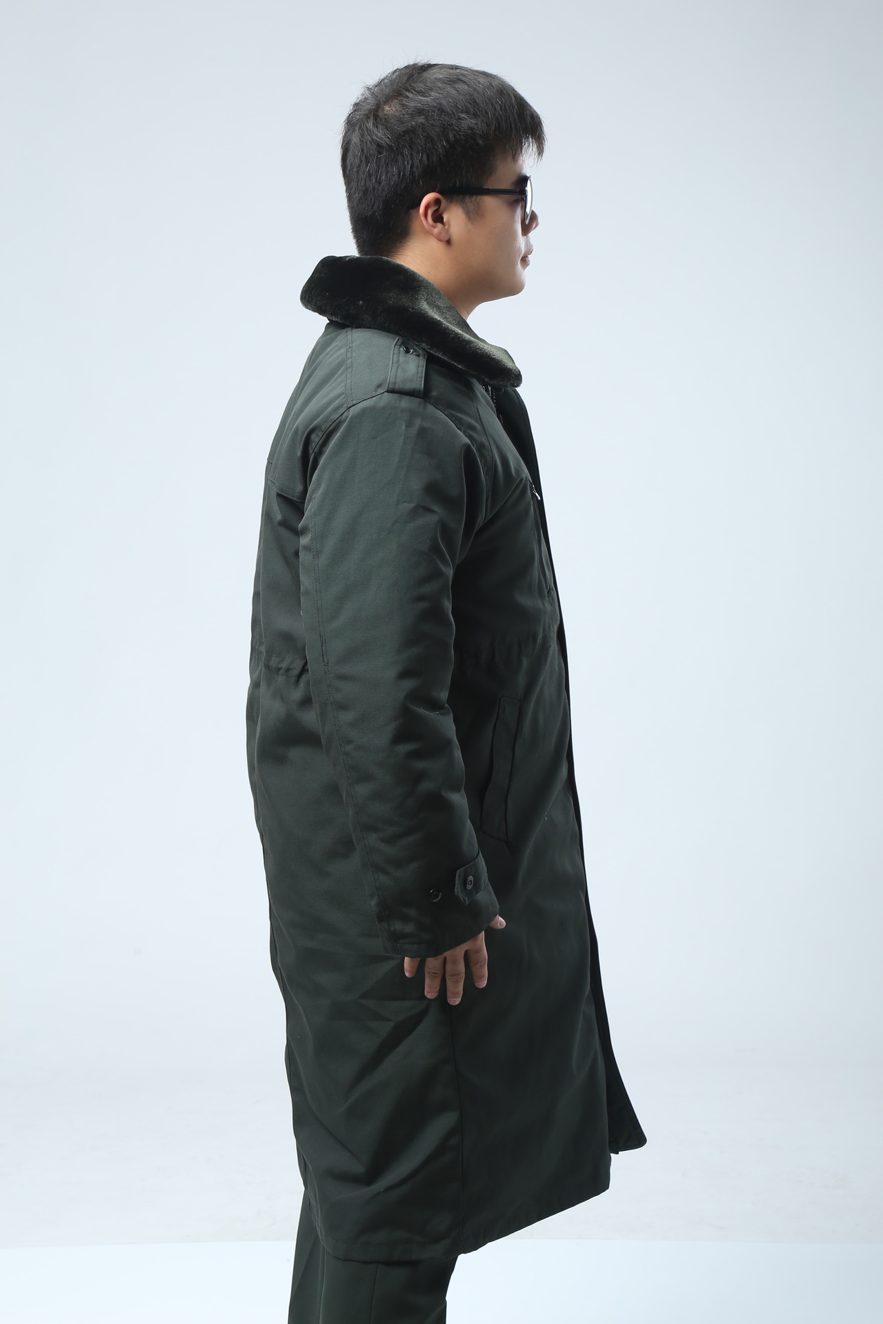 配发陆军常服07陆军士兵大衣 军官温区棉大衣 士兵温区棉大衣