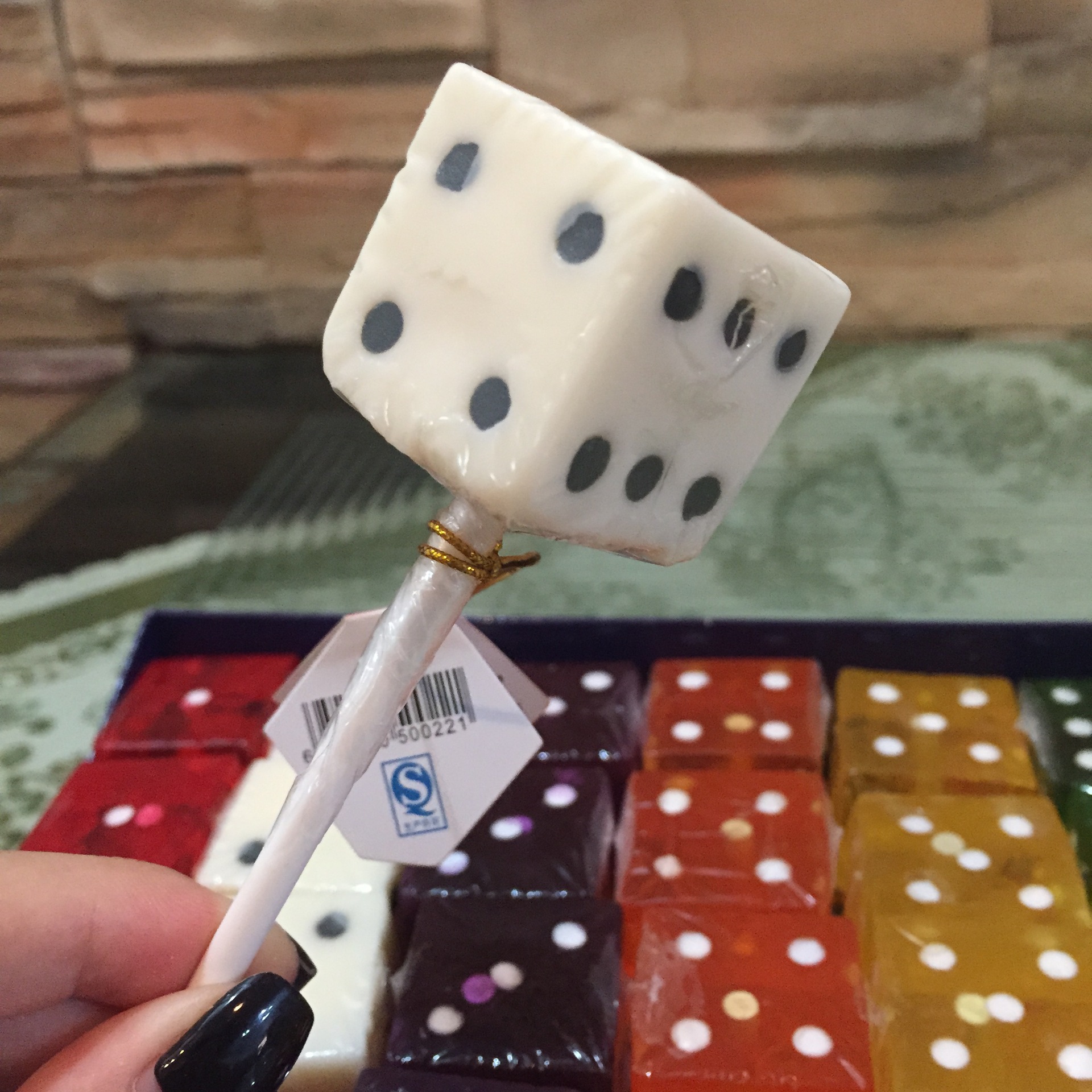 百嘉尚骰子色子糖可爱造型棒棒糖零食儿童趣味创意圣诞节水果糖果