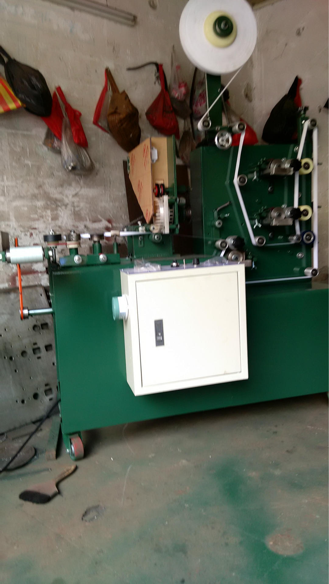 我厂专业生产牙签机设备,速度快废品小易操作价格优惠