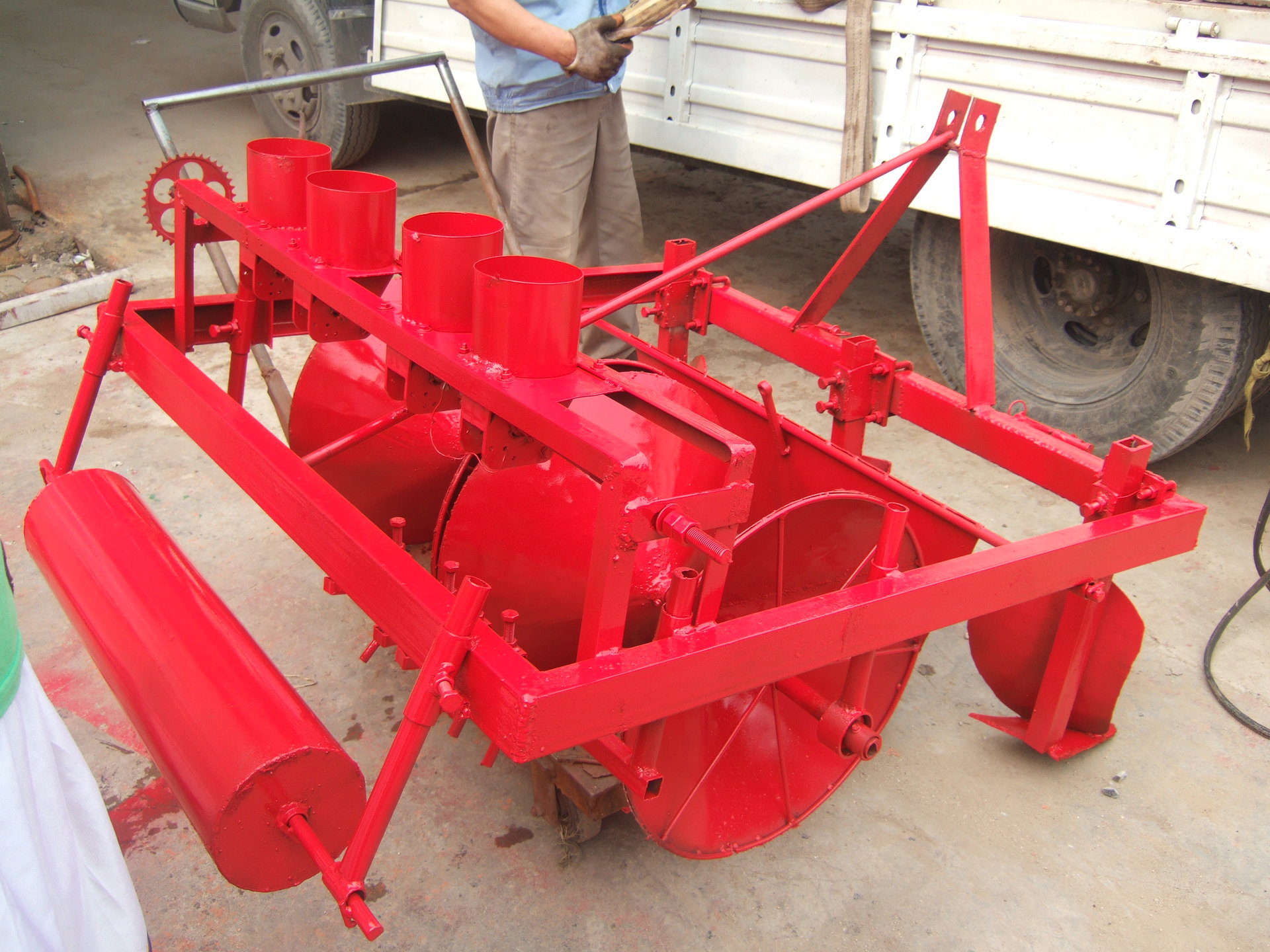 4行蔬菜胡萝卜播种机 可播种多种作物全国质保一年 蔬菜种植机