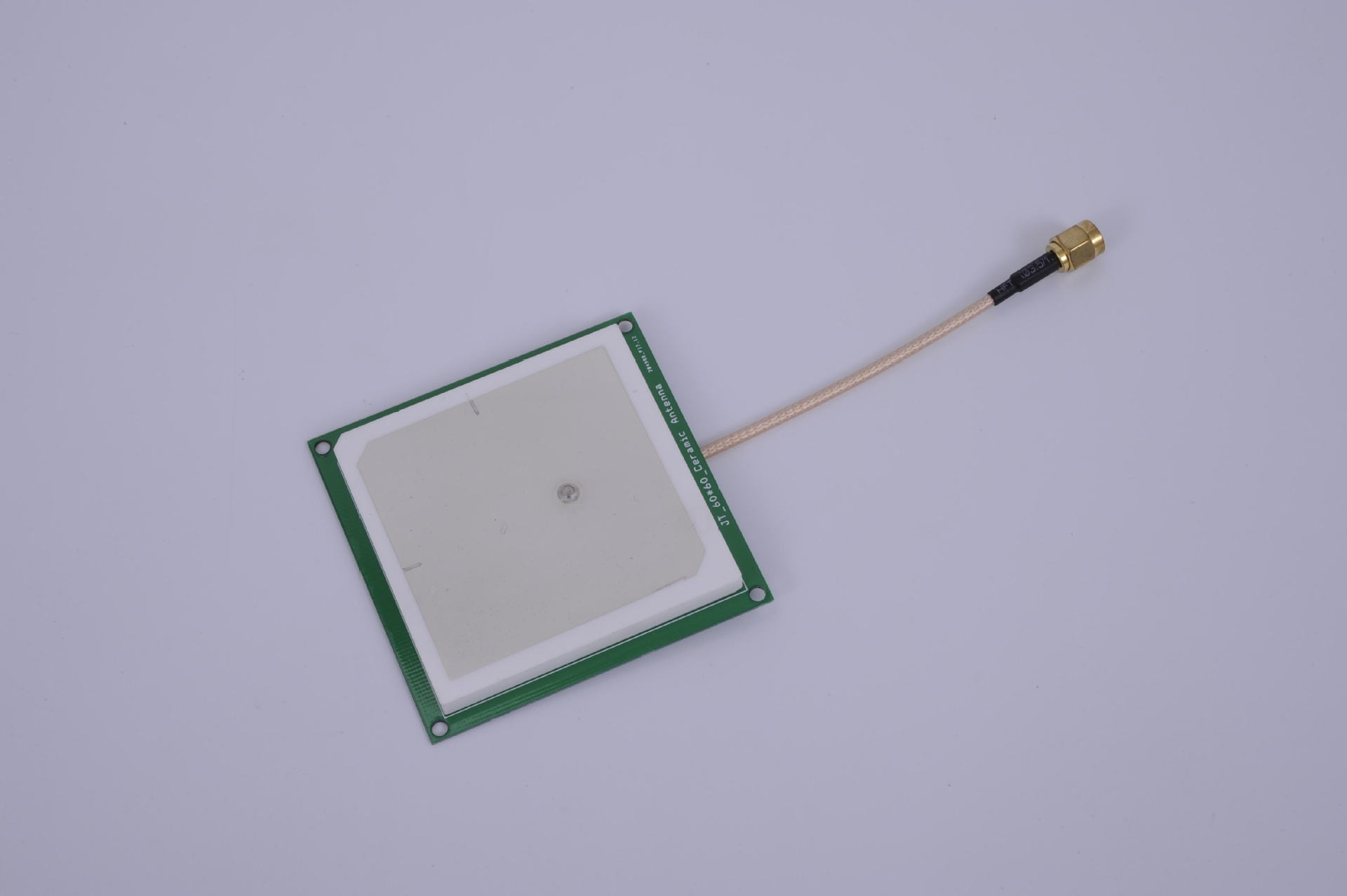 厂家直销 超高频陶瓷天线(60mm*60mm) 单馈点陶瓷天线批发