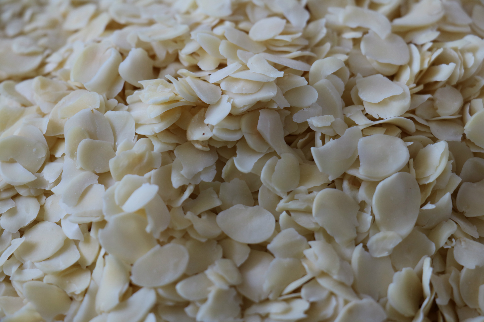 厂家供应国产杏仁片 烘焙原料 10kg每箱(另有碎,粉,粒)