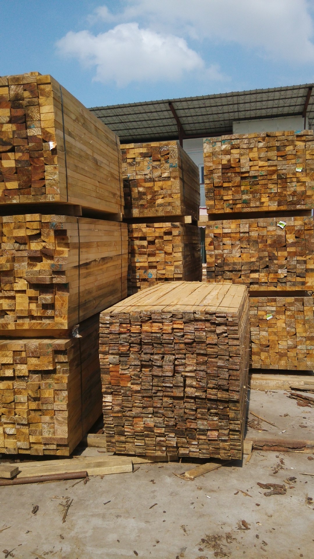 进口澳大利亚国产松木建筑方木建筑木方建筑夹板型号多
