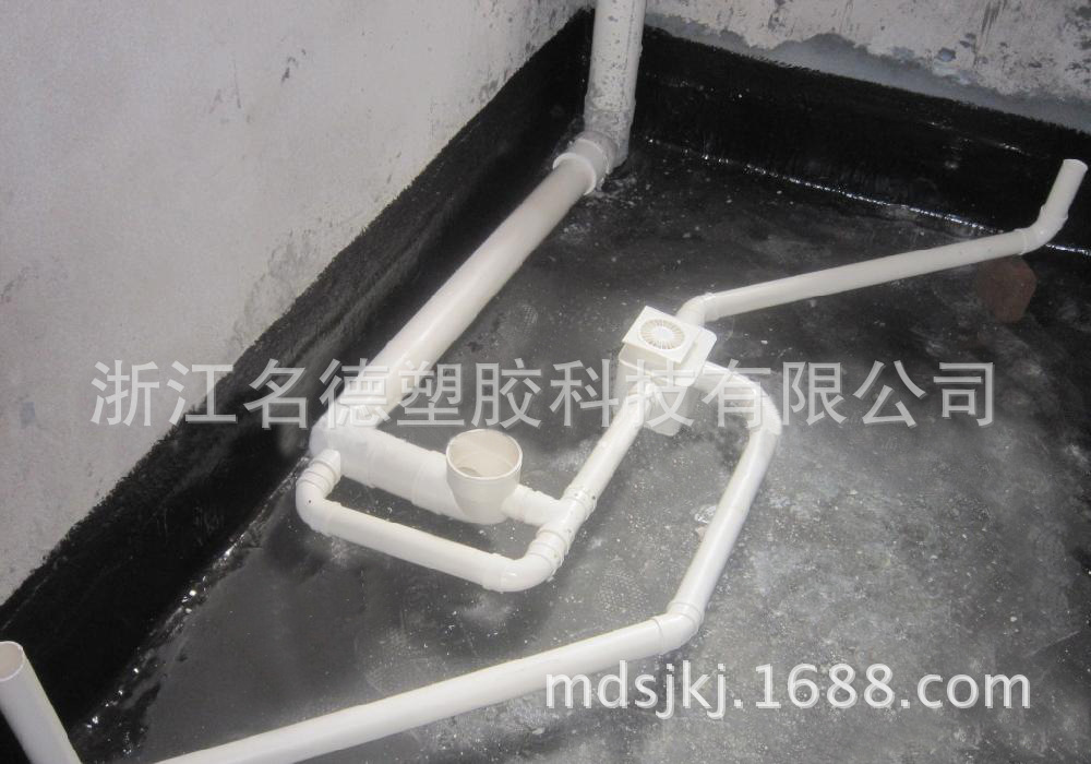 同层排水现场安装图01