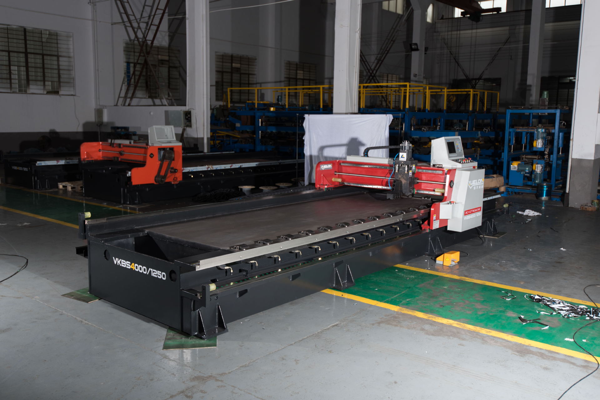 2015新型数控薄板开槽机