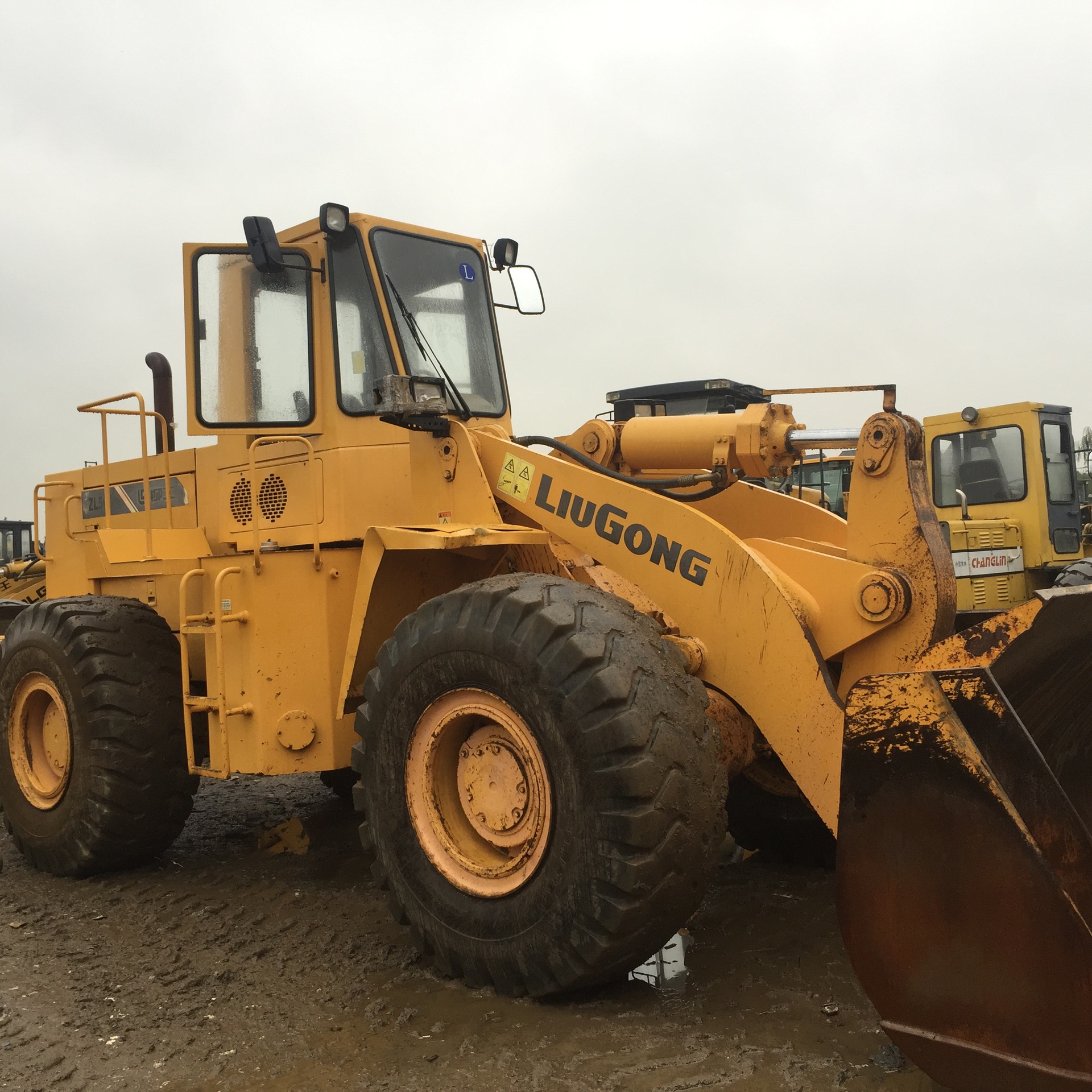 柳工30装载机柳工50侧翻装载机市场报价