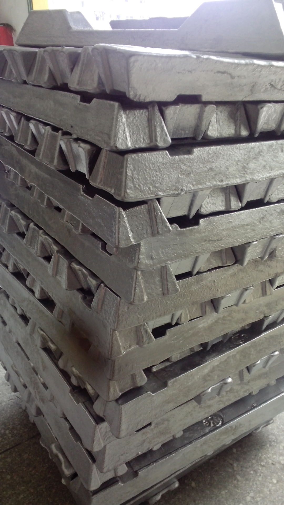 厂家专业销售adc12压铸铝锭 adc12铝锭 adc12铝合金锭 sgs环保