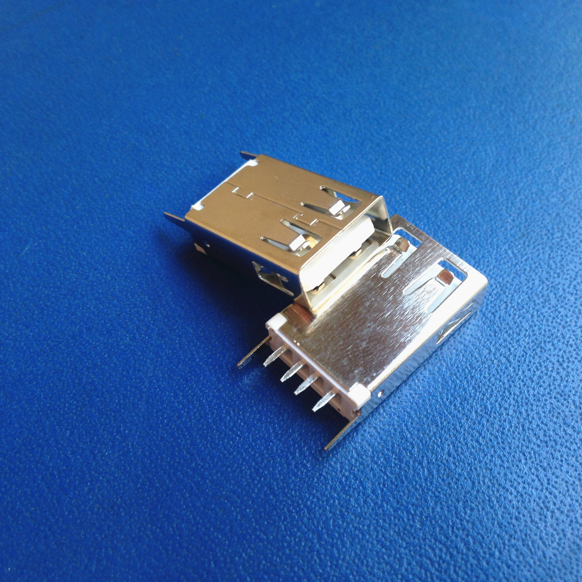 usb直脚a/f立式母座usb2.0直脚_连接器_列表网