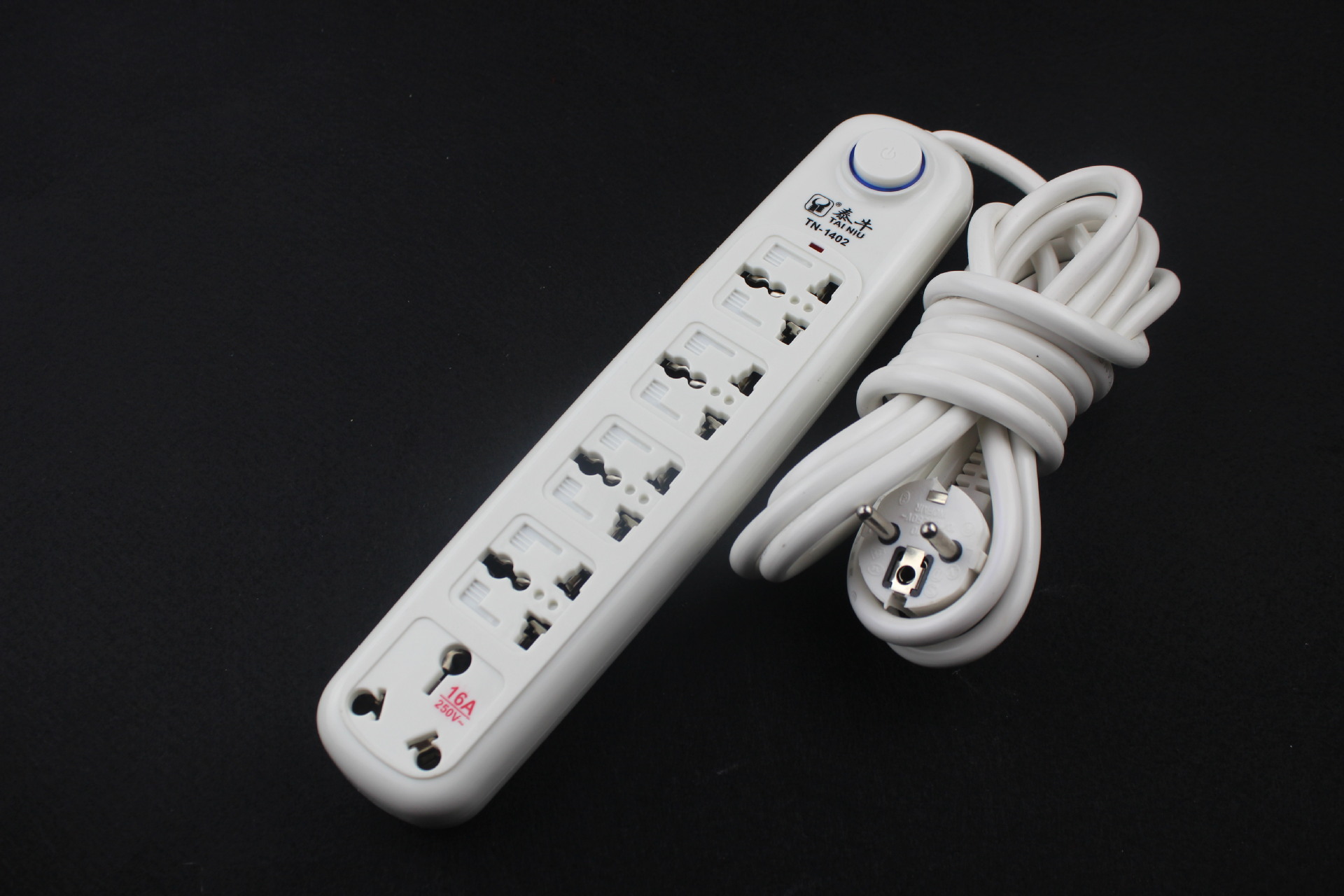 外贸** 泰牛新款欧标排插带线 出口开关插座 欧式接线插座,牛肉汇