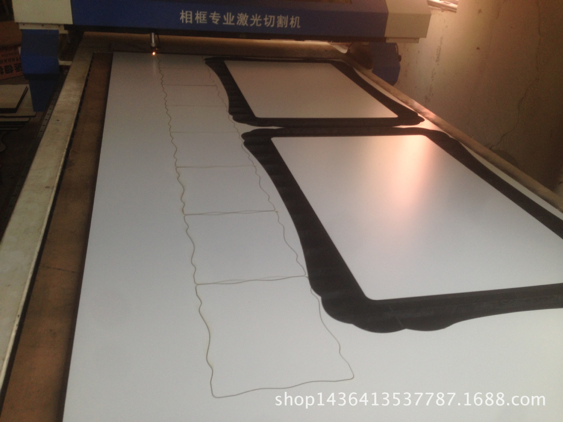 激光切割机_临沂相框激光切割机‖1325奥松板