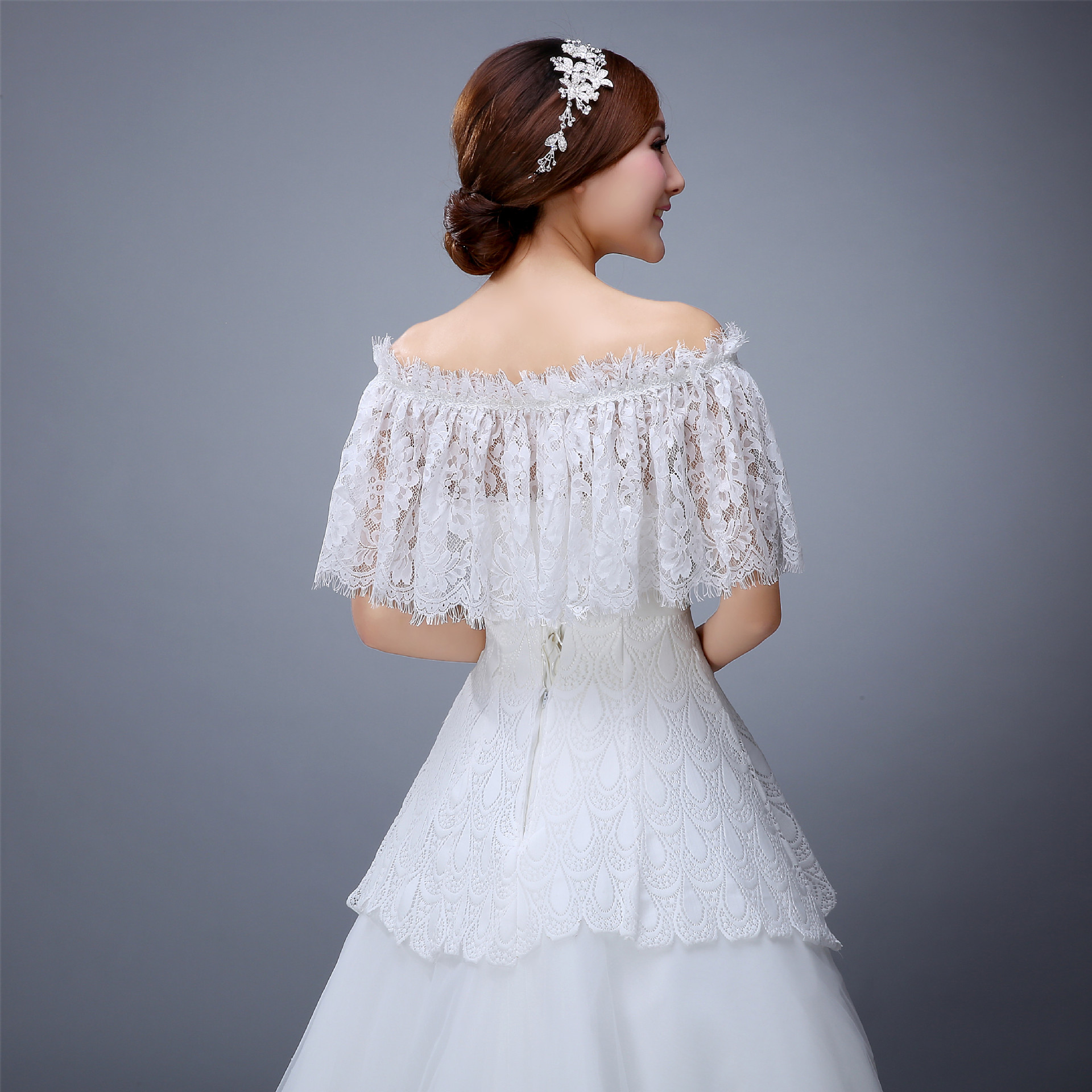 结婚披肩纯白蕾丝一字肩披肩新娘抹胸婚纱搭配小披肩