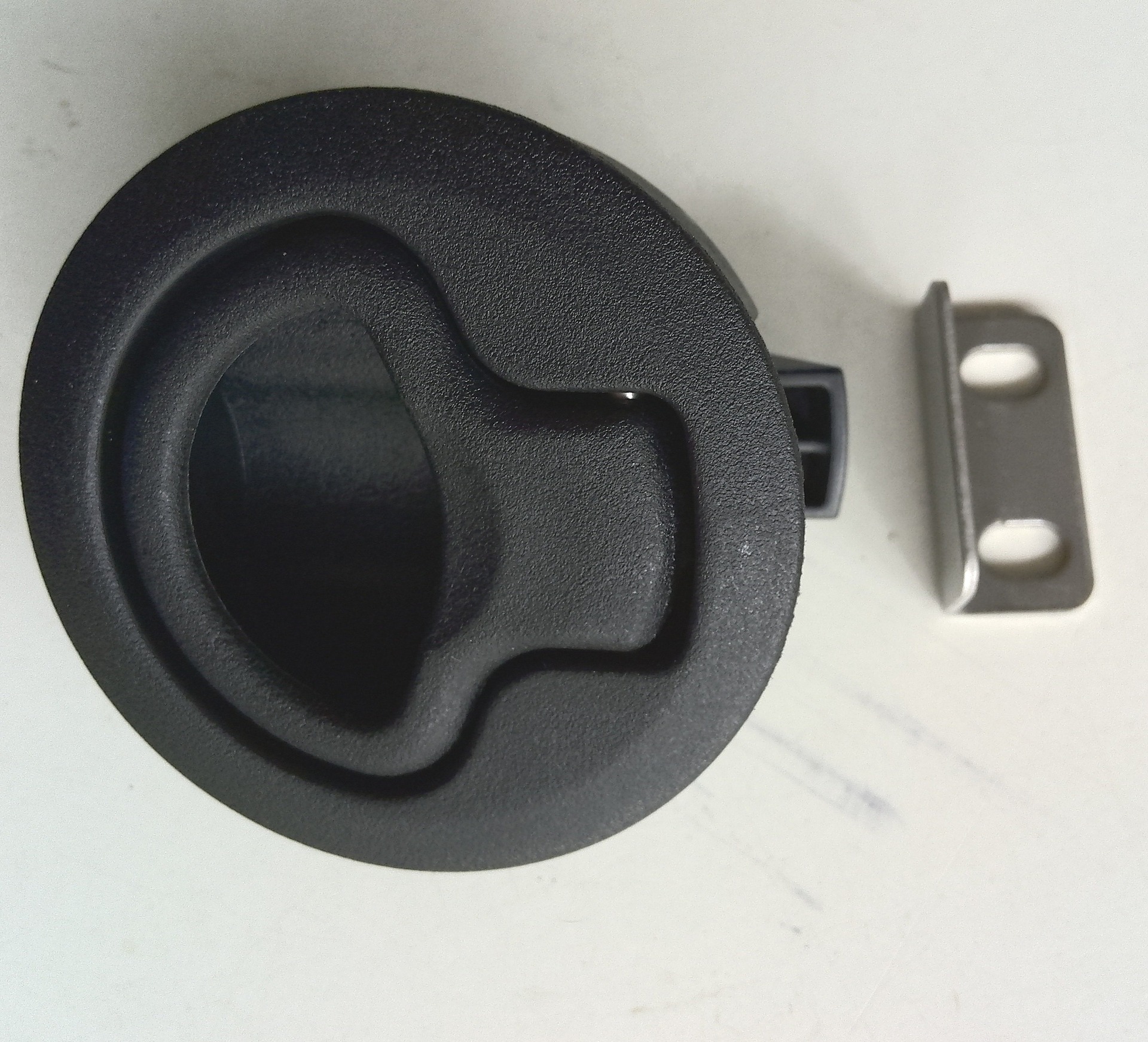 拉动式平面塑料扣锁 按压式门锁dk619-2pa 埋入式圆形塑料平面锁