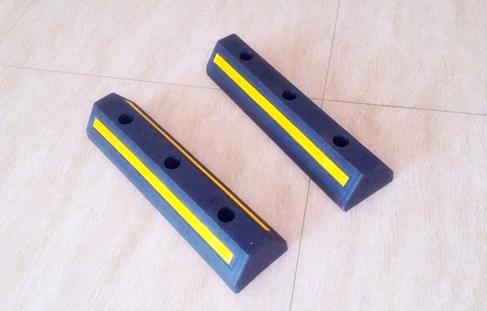 【新款橡塑车轮定位器 挡车器 停车位车档止退器 停车场橡胶定位器】