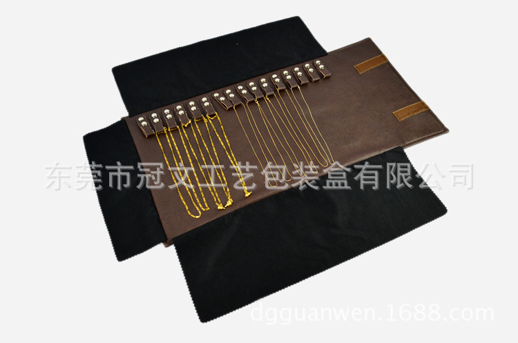 黑色连咖啡项链珠宝卷