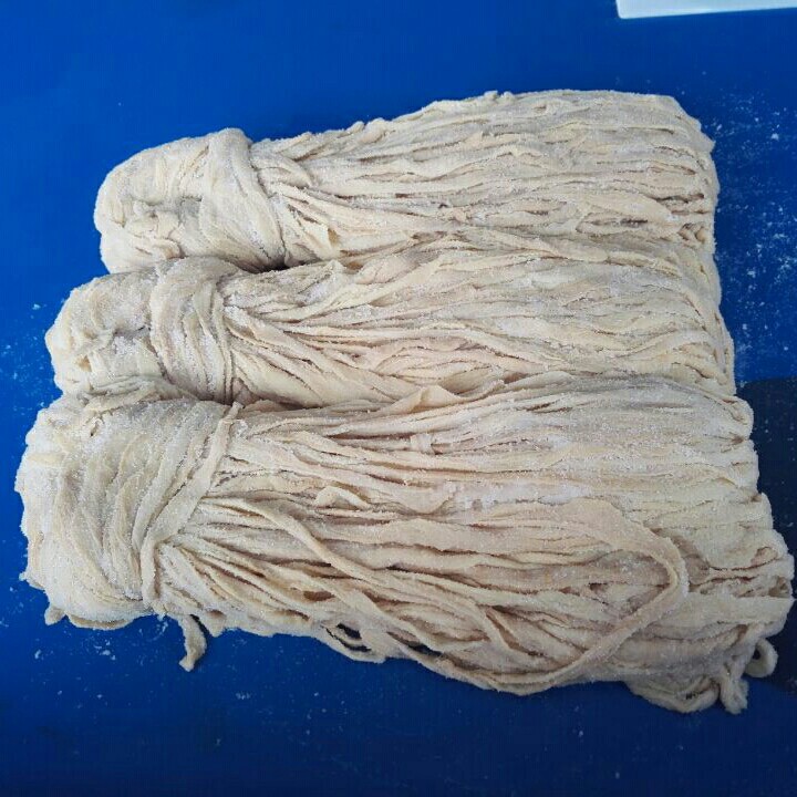 宏远肠衣厂家,低价出售,11路a级天然猪肠衣,大把,短码