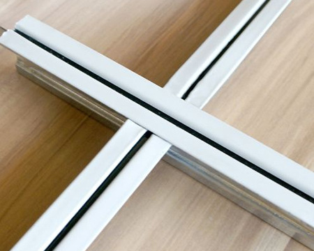 32#黑线凹型烤漆龙骨黑线贯通烤漆龙骨吊顶龙骨铝合金烤漆龙骨大t