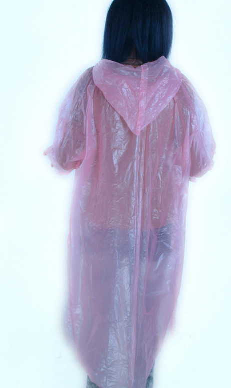 一次性雨衣特大号透明塑料成人雨披 男女轻便旅游连帽雨衣