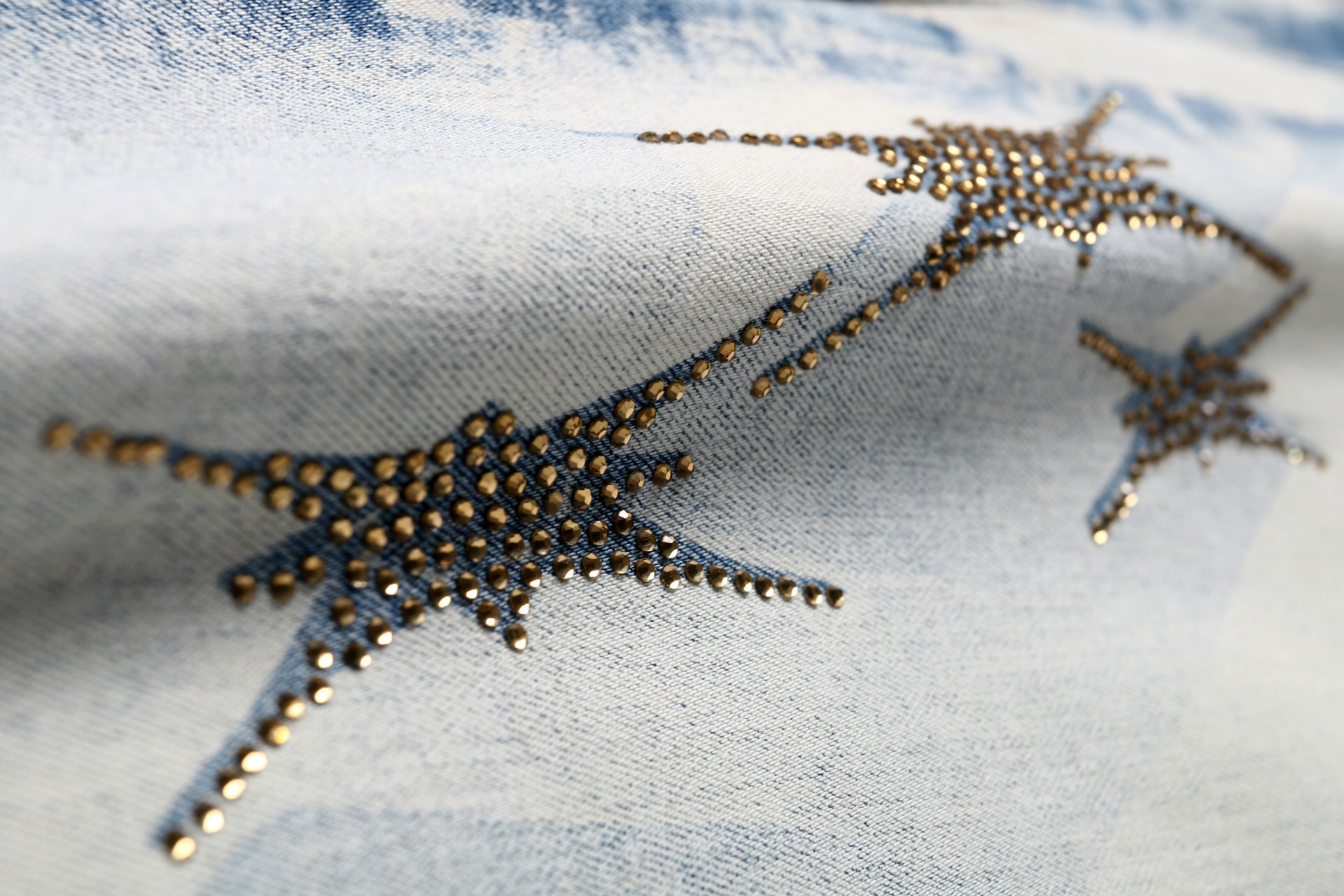 2015秋冬百搭烫珠印花弹力休闲直筒牛仔裤秋冬必备款