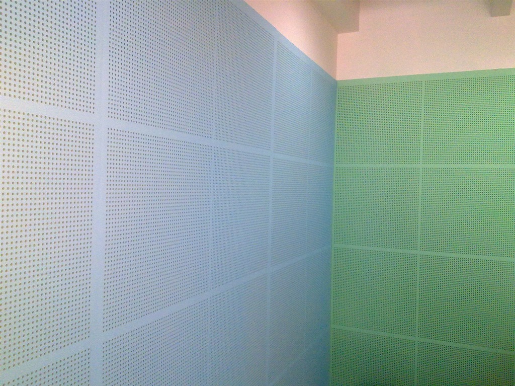 加工定做 吸声覆膜穿孔石膏板 穿孔吸音板 吊顶吸声