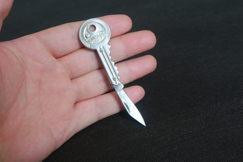 户外多功能便携式钥匙刀 不锈钢可折叠小刀 edc工具 野营求生装备