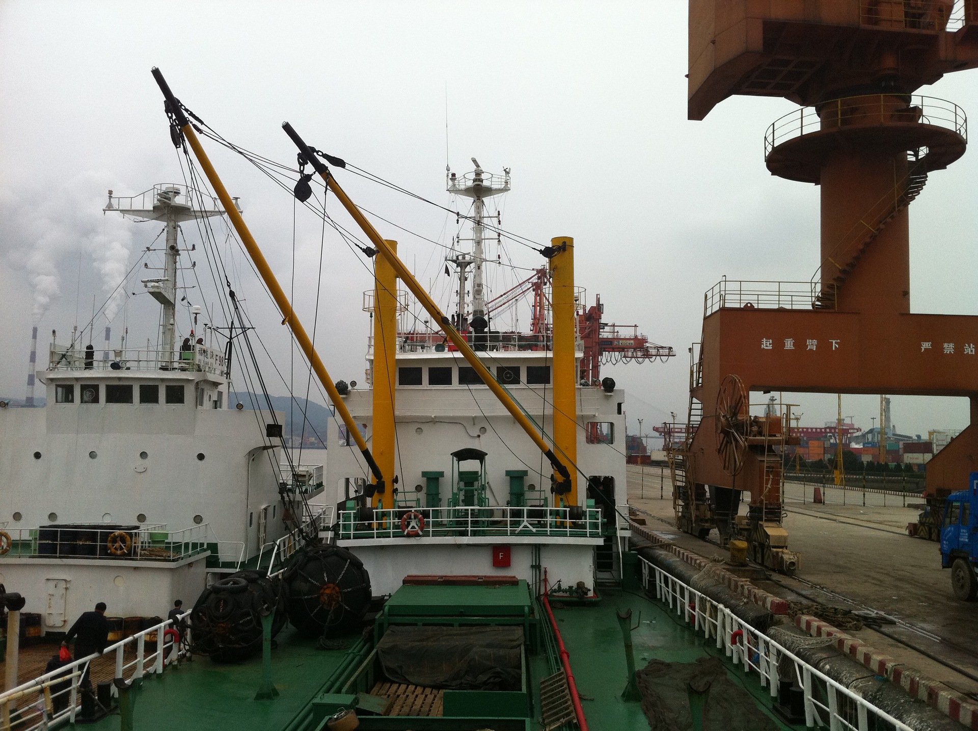 撑杆吊机甲板机械船用机械远洋渔船设备福建盛荣船舶设备制造
