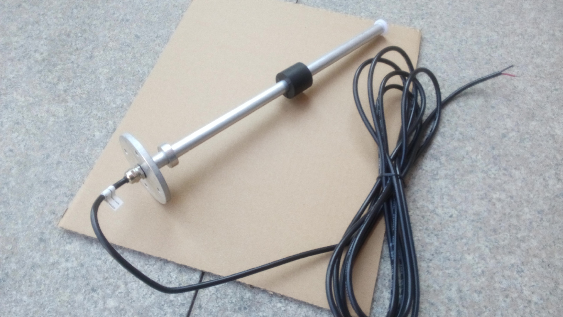 企业资讯 > 油浮子式油位油量传感器  油浮子传感器式一个统称和俗称