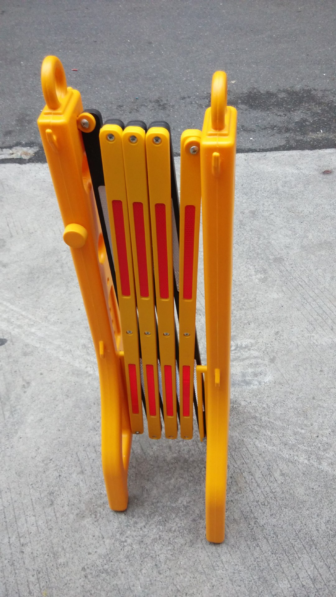 精美高品质伸缩隔离带 2米伸缩头栏杆座 折叠伸缩护栏活动围栏