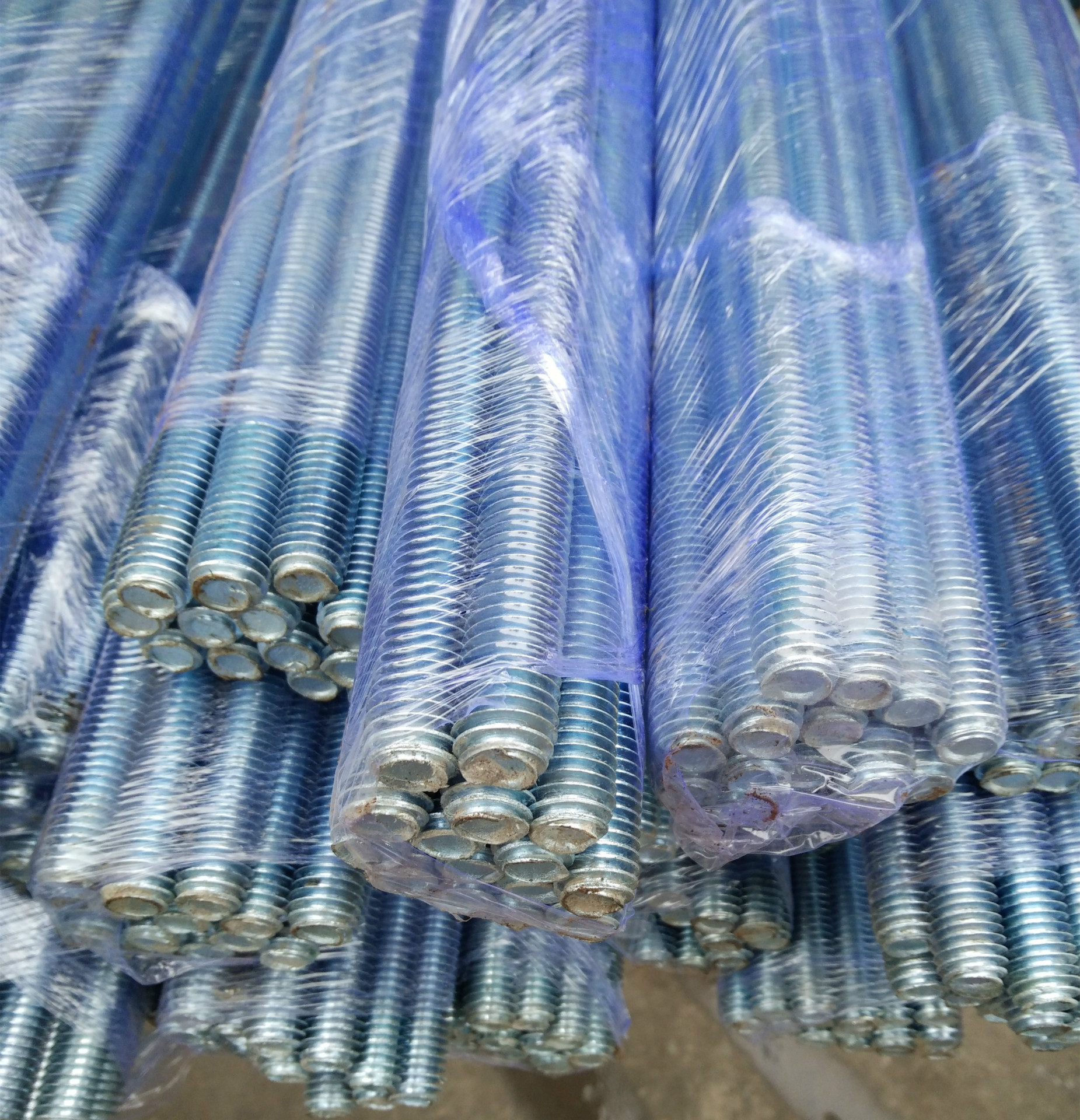 丝杠 吊杆 牙条 镀锌 热镀锌 批发 m6*3米 m8*3米 m10*3米