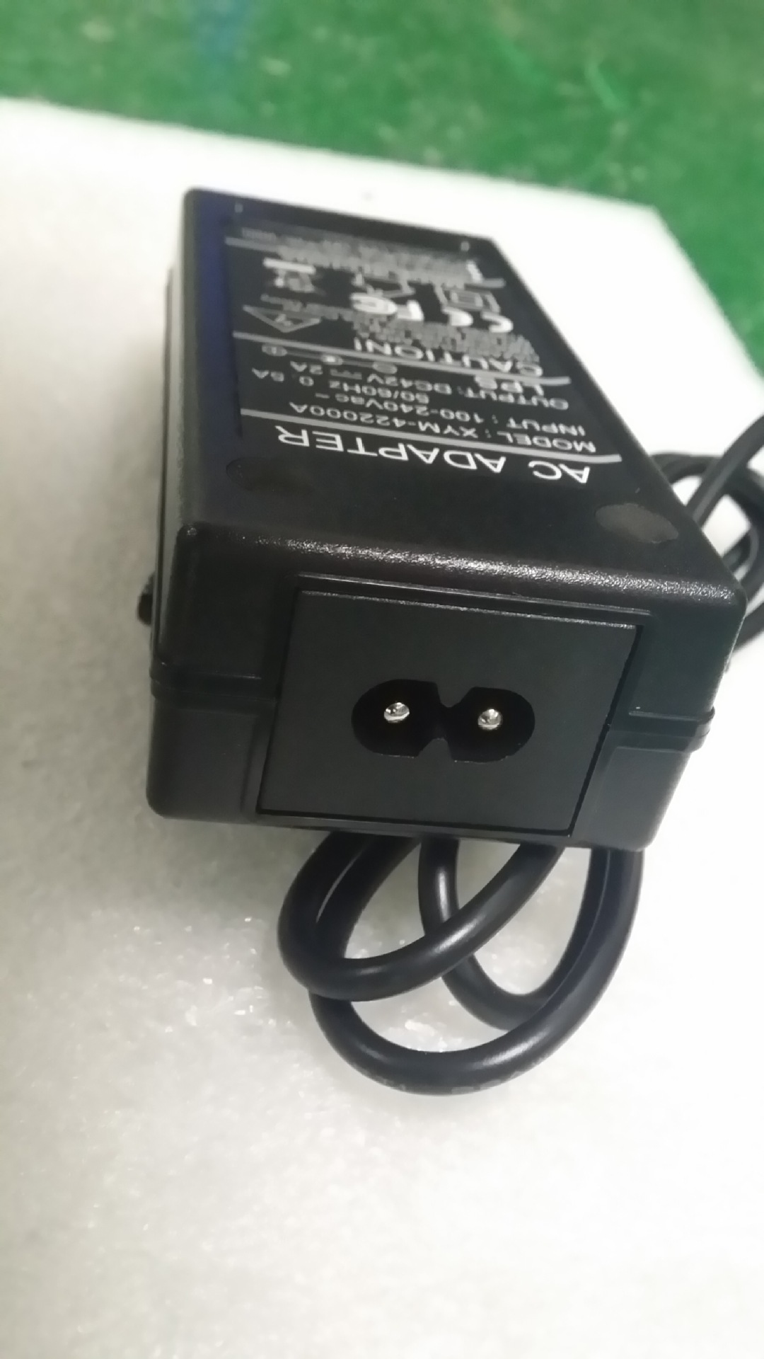 妞妞车充电器 dc42v2a 电动扭扭车