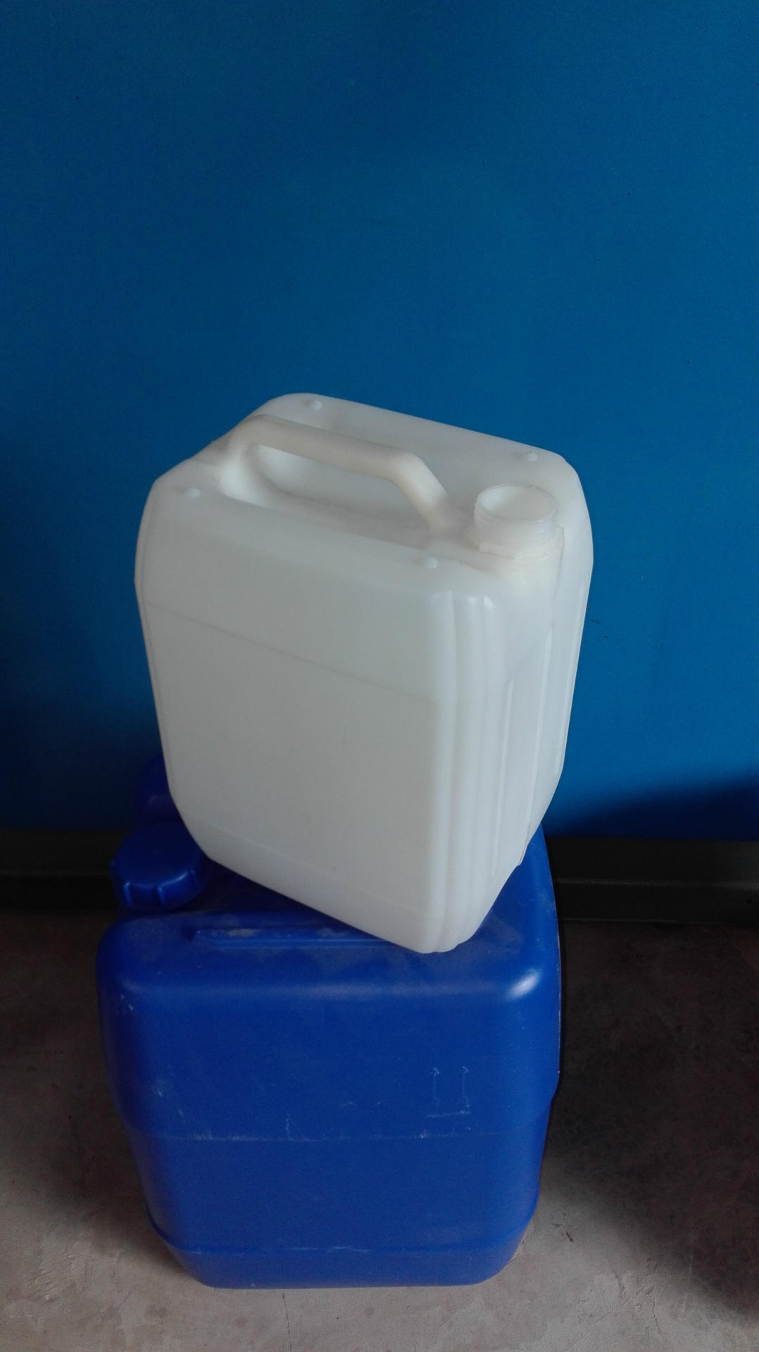 10公斤桶10升包装容器尿素液桶10升方形10kg白色塑料方桶肥料桶