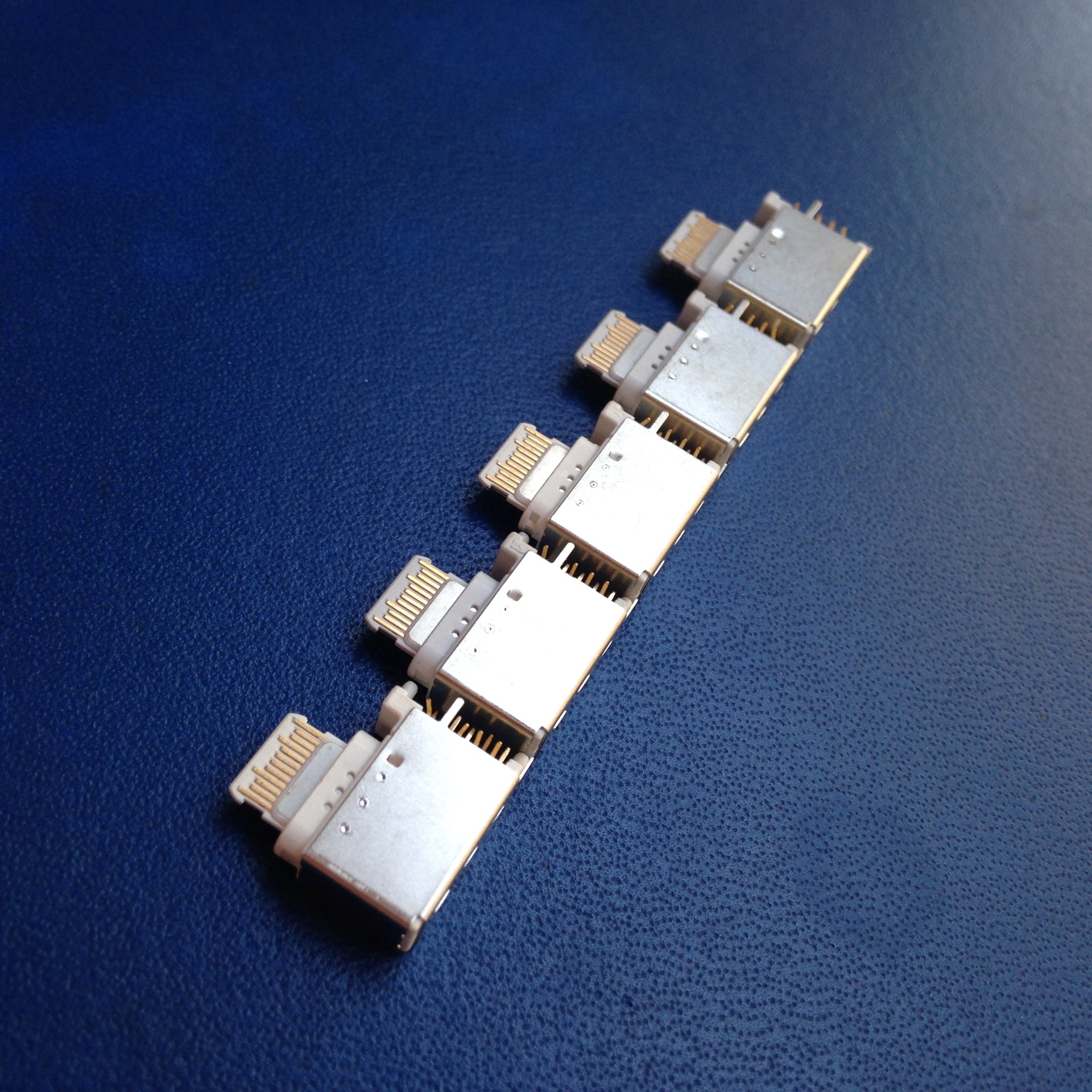 usbtypec充电源25瓦原装正品us