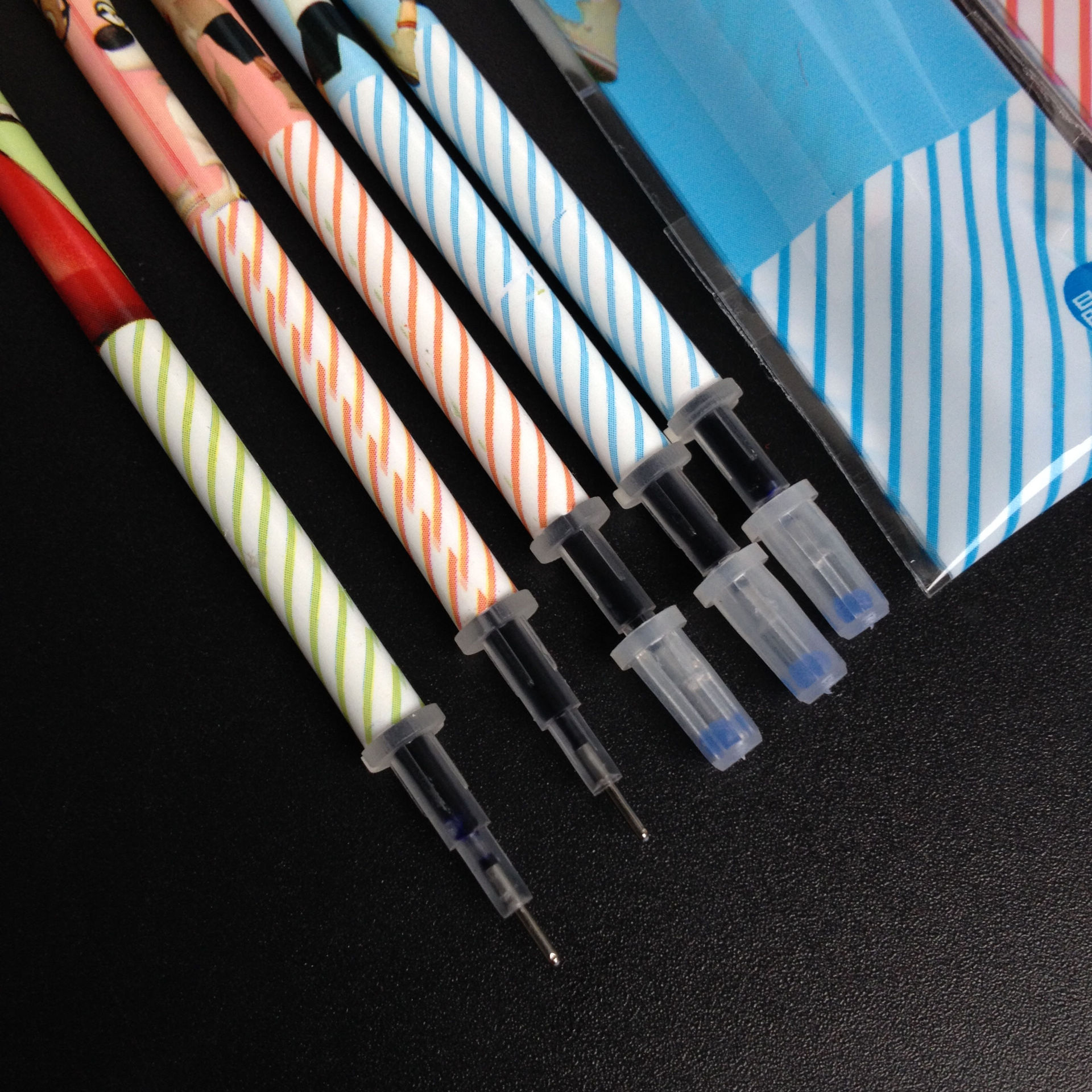 中性笔笔芯动漫天才眼镜狗peabody韩国文具全针管中性笔芯