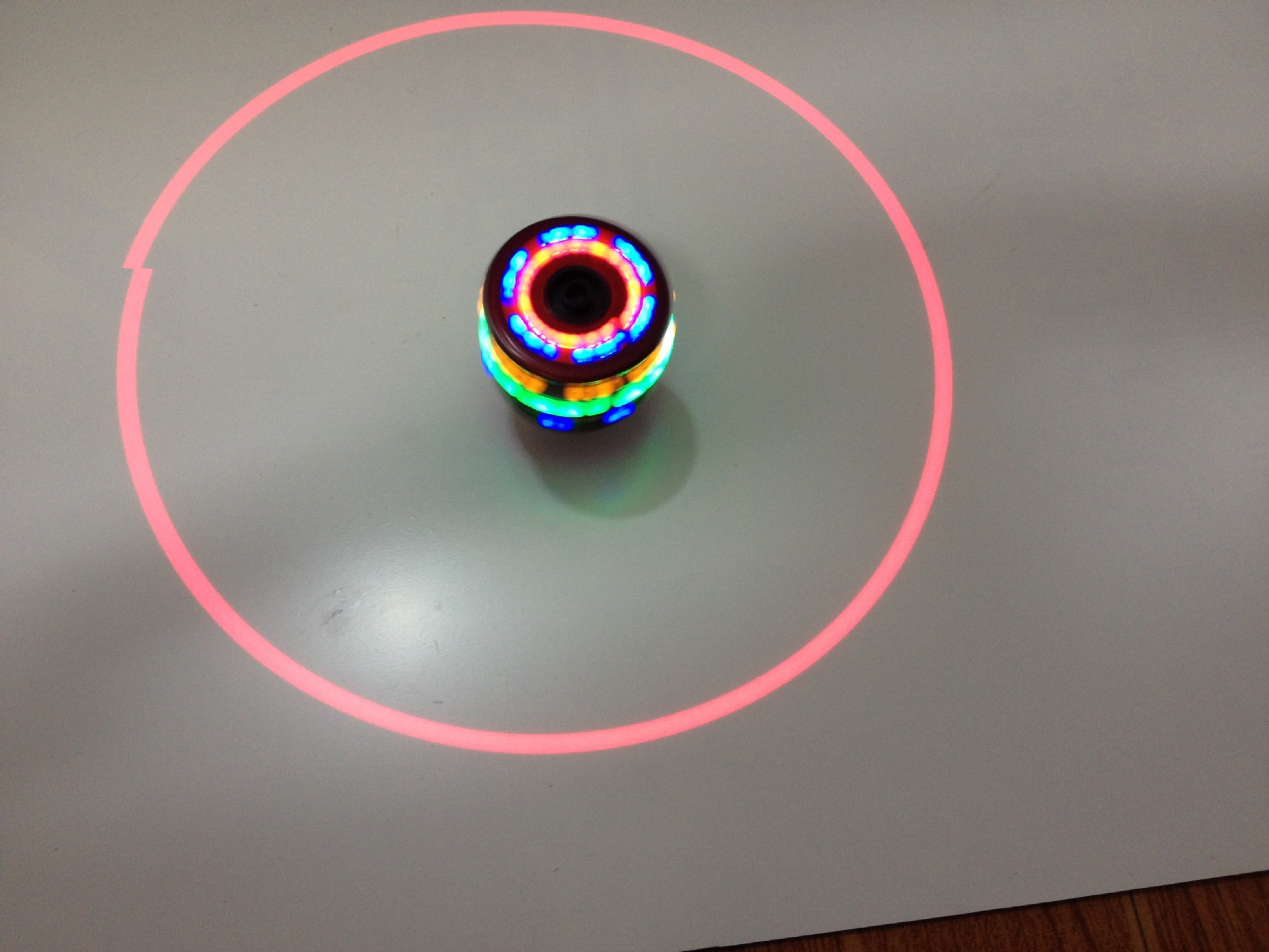 发光音乐仿木质陀螺七彩闪光陀螺儿童玩具 厂家直销地摊批发