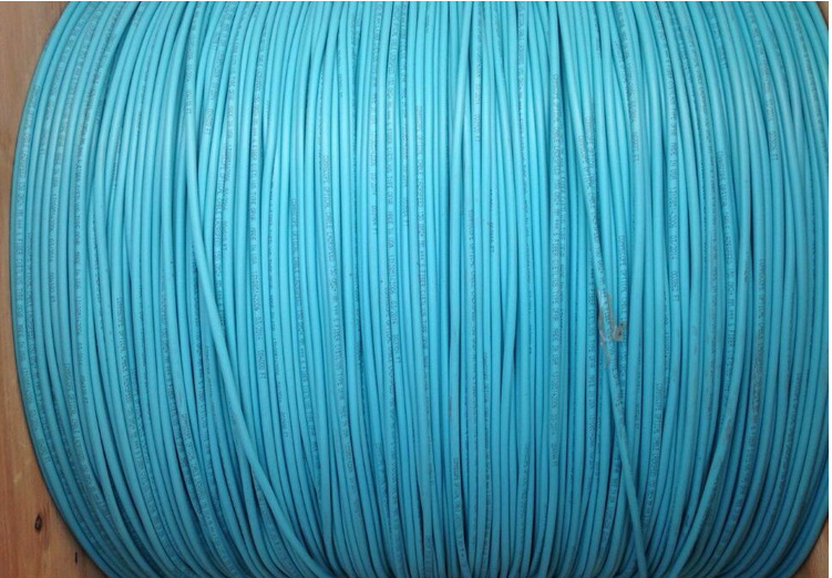 美国康普commscope室内万兆多模光纤阻燃光缆