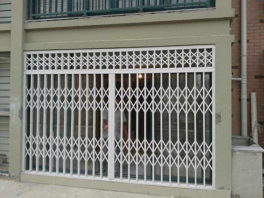 欧式拉闸门 铝合金拉闸门不锈钢拉闸门 推拉伸缩门