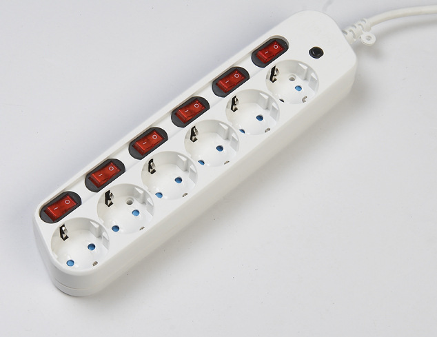 韩国拖线板德标欧式欧标插座接线板转换器独立开关25米6位欧标