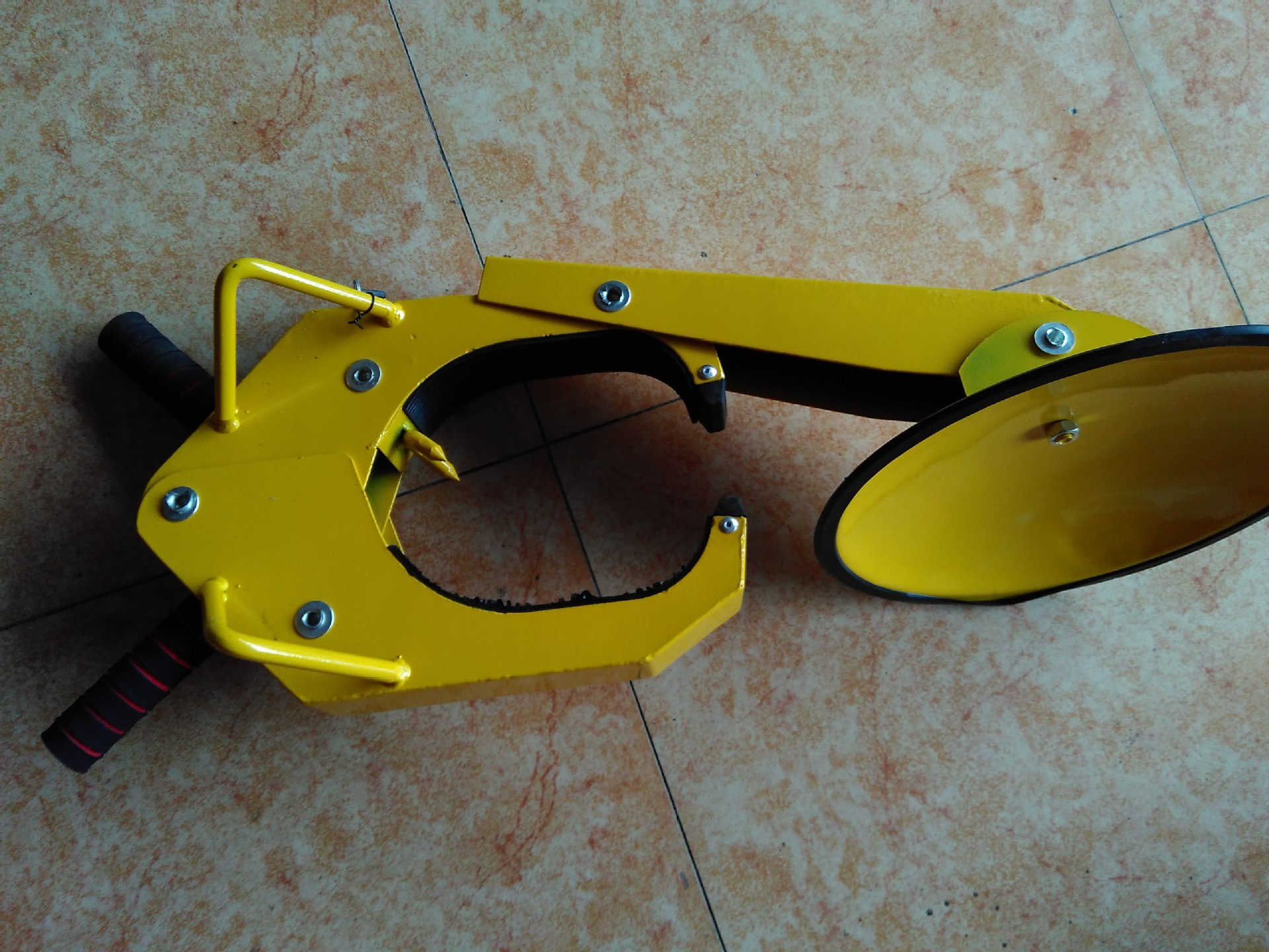 加厚小吸盘车轮锁 汽车轮胎锁 防盗车锁 小轿车锁车器 执法专用