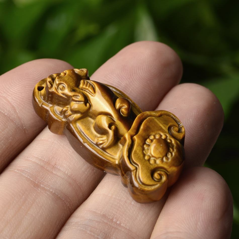 正品天然金黄虎睛石貔貅吊坠 玉石玉器霸气男女款吉祥物玉挂件