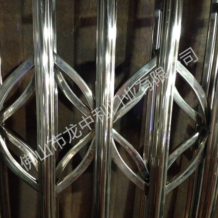 厂家批发不锈钢防盗门不锈钢异型管拉闸门方管推拉门收缩门