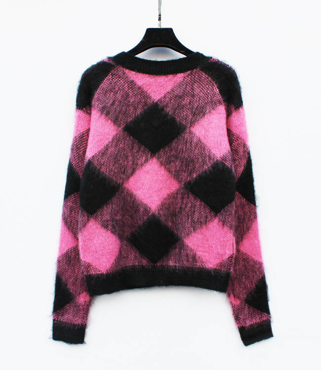 英伦风菱形格纹粉黑拼色格子毛衣套头衫