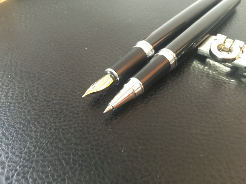 新款插套钢笔签字笔 时尚礼品金属笔签字笔办公用笔一件代发576