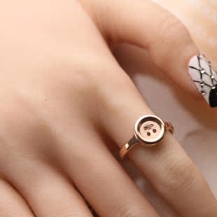 纽扣戒指