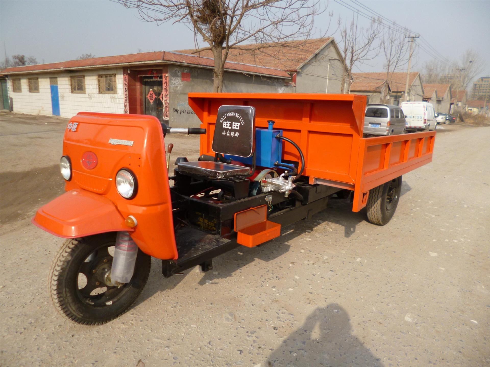 低矮,装卸方便,6档桥大马力,超大载量,拉牛皮专用自卸三轮车