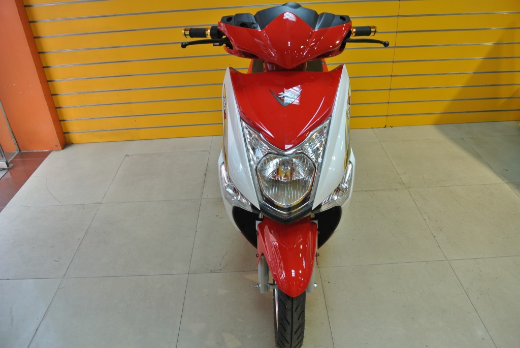 holystone圣石新款电动摩托车 魔战电摩电动摩托 电动踏板摩托车