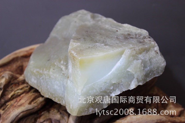 1.09公斤糖白镯子料