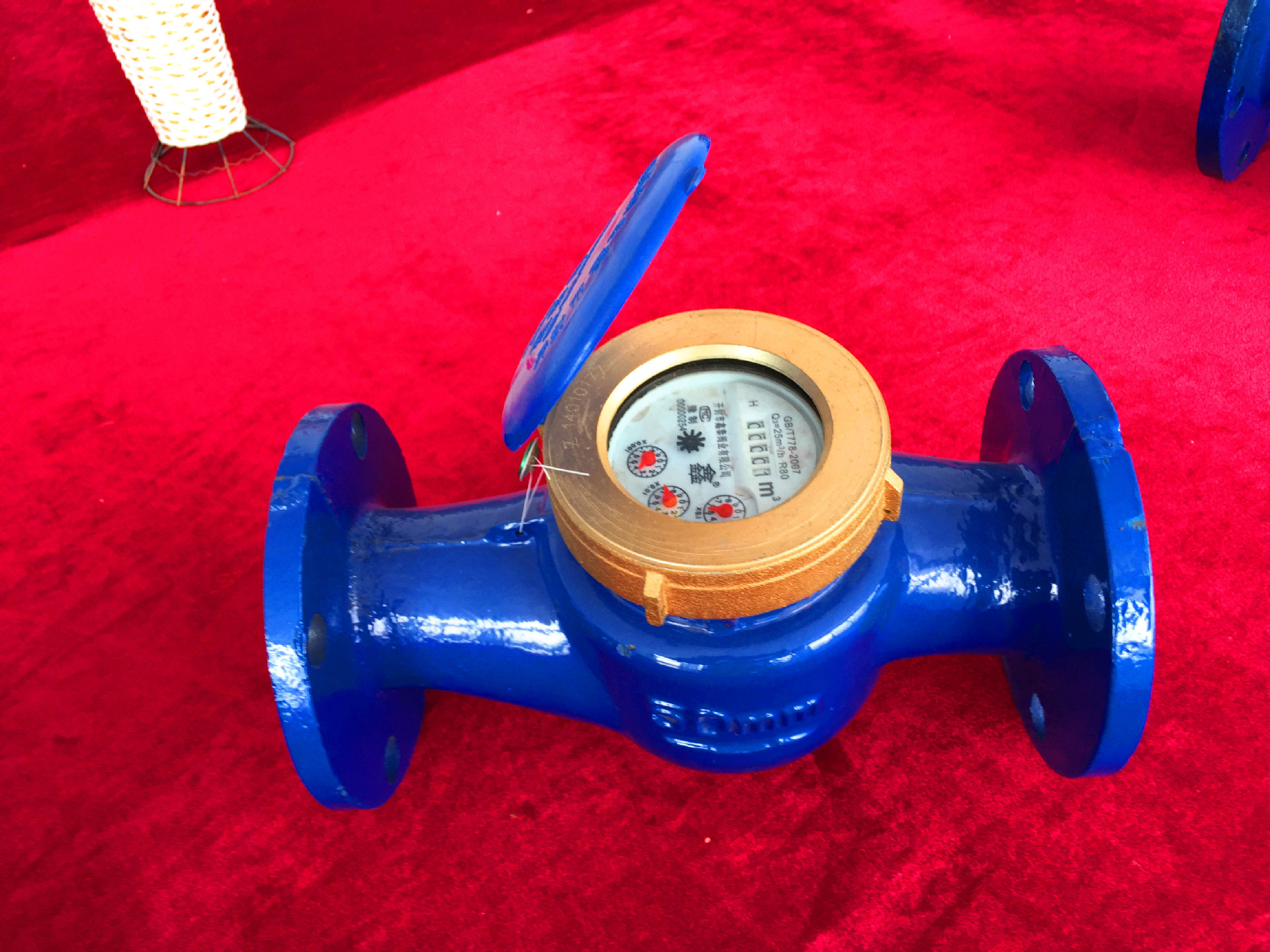 厂家直销 智能水表 dn50水平螺翼式冷