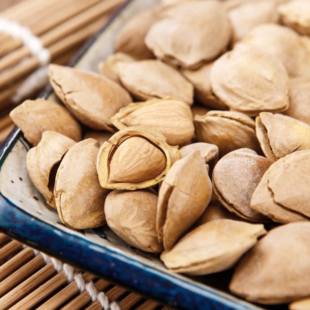 新疆特产杏核开口优质白杏仁手剥银杏坚果干货批发500